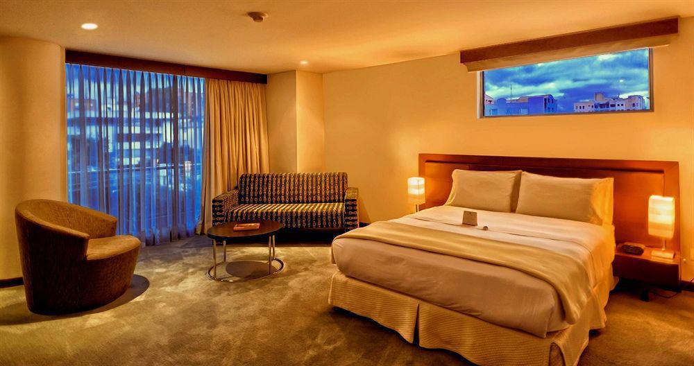 Blue Suites Hotel Bogota Bagian luar foto