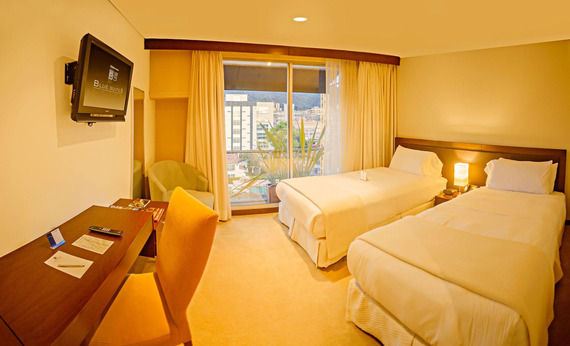Blue Suites Hotel Bogota Bagian luar foto