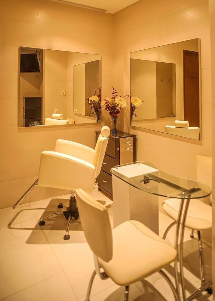 Blue Suites Hotel Bogota Bagian luar foto