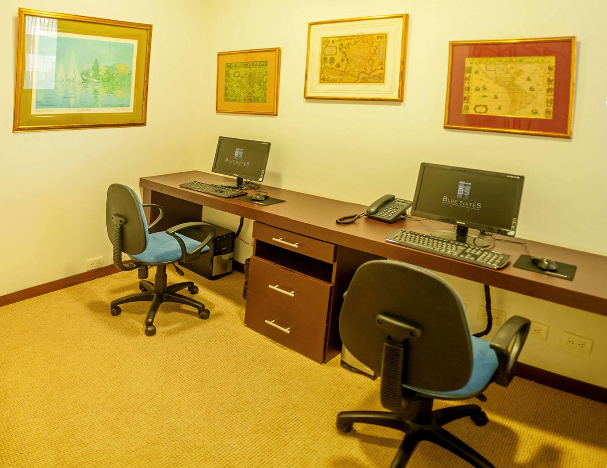 Blue Suites Hotel Bogota Bagian luar foto