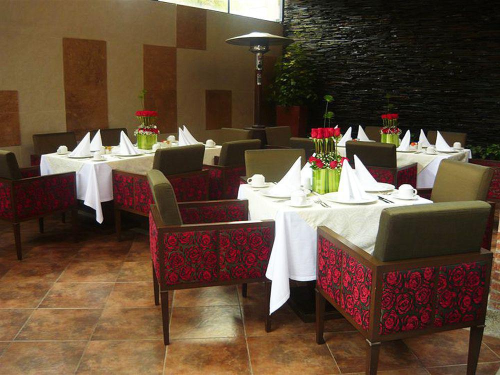 Blue Suites Hotel Bogota Bagian luar foto